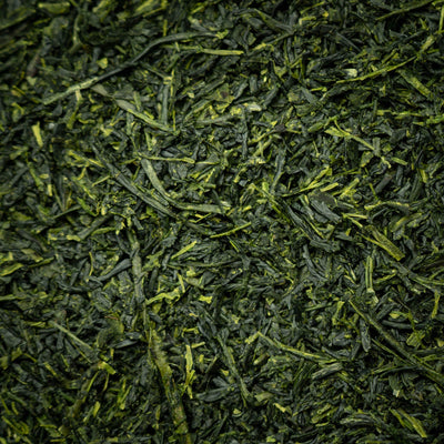 煎茶の茶葉アップ（霧島産・鹿児島）/ Loose leaf sencha close-up, Kirishima tea from Kagoshima - 今村茶園